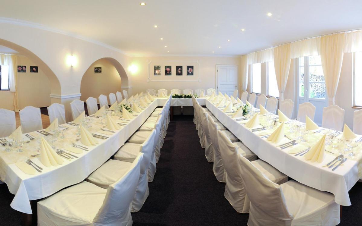 Penzion A Restaurace Nad Hradem Křivoklát Εξωτερικό φωτογραφία