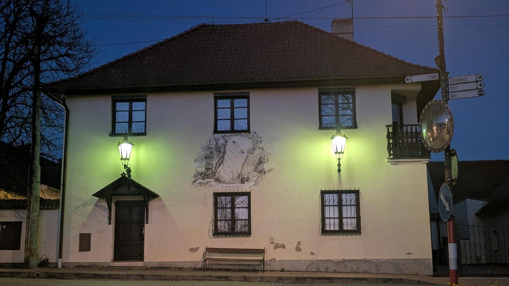 Penzion A Restaurace Nad Hradem Křivoklát Εξωτερικό φωτογραφία