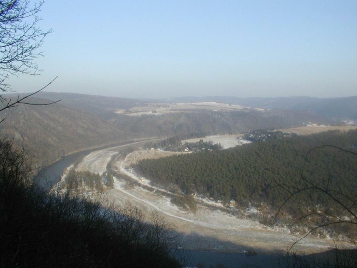 Penzion A Restaurace Nad Hradem Křivoklát Εξωτερικό φωτογραφία